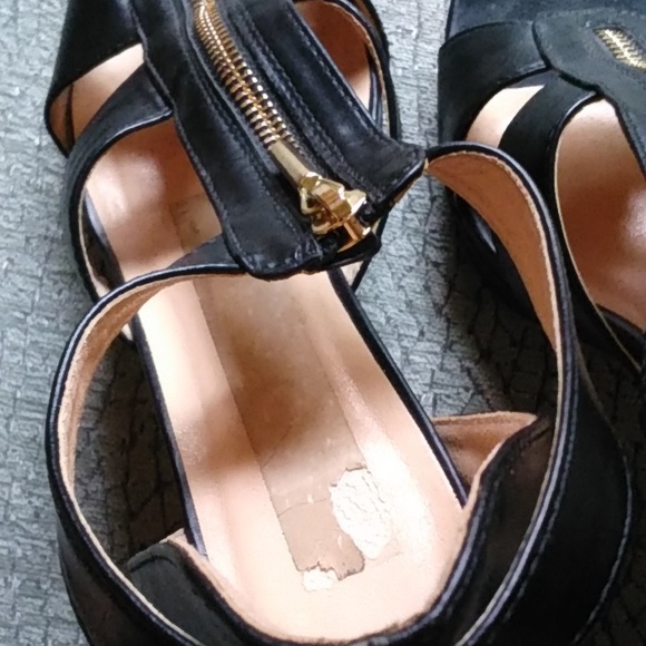 Black zip front heel - Picture 5 of 10